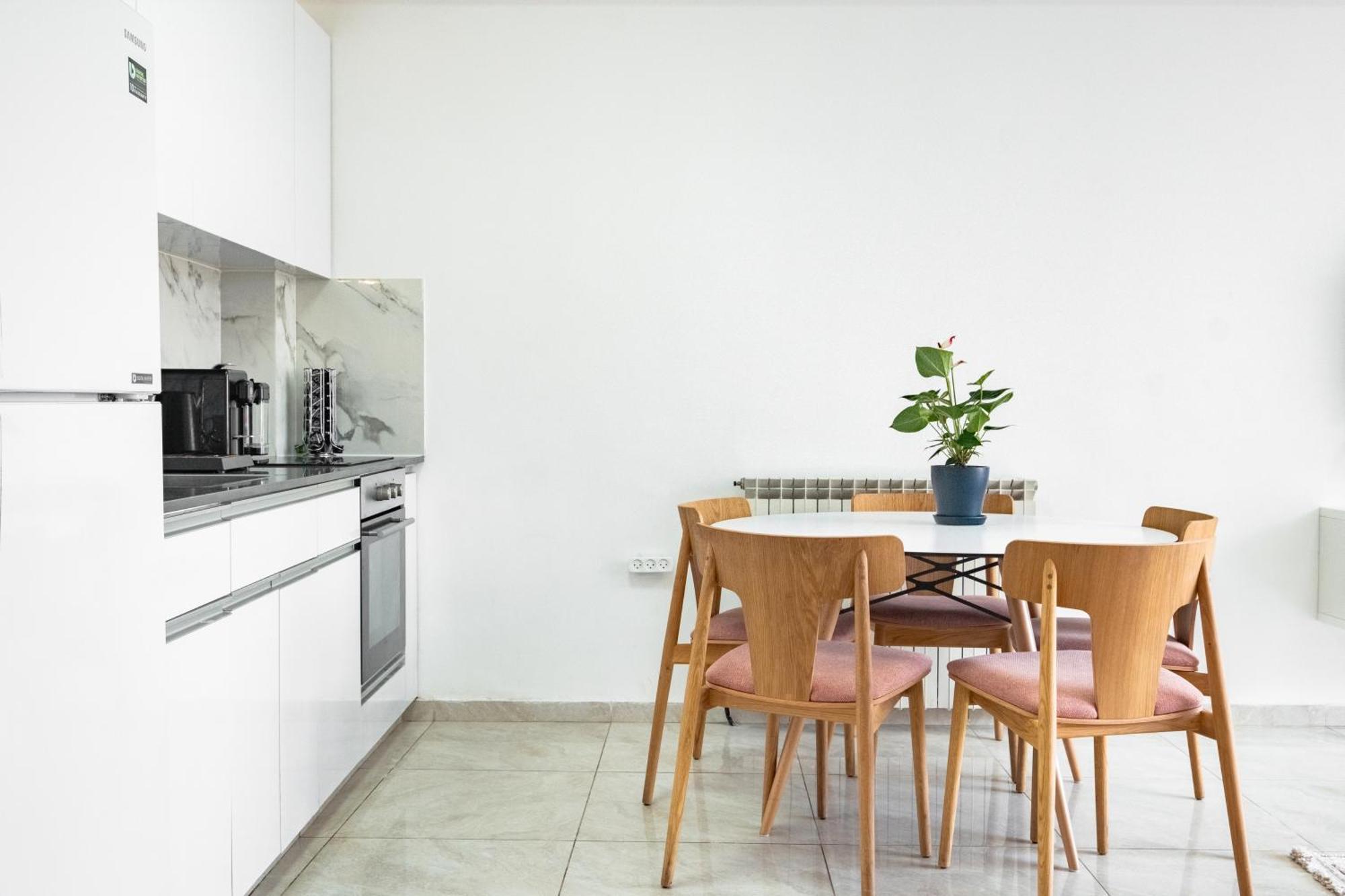 Modern Bright, Near Mahane Yehuda Market, Balcony Йерусалим Екстериор снимка
